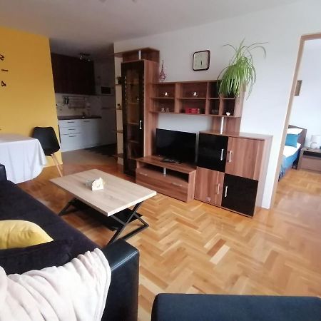 Apartman Relax - Free Public Parking Sarajevo Luaran gambar