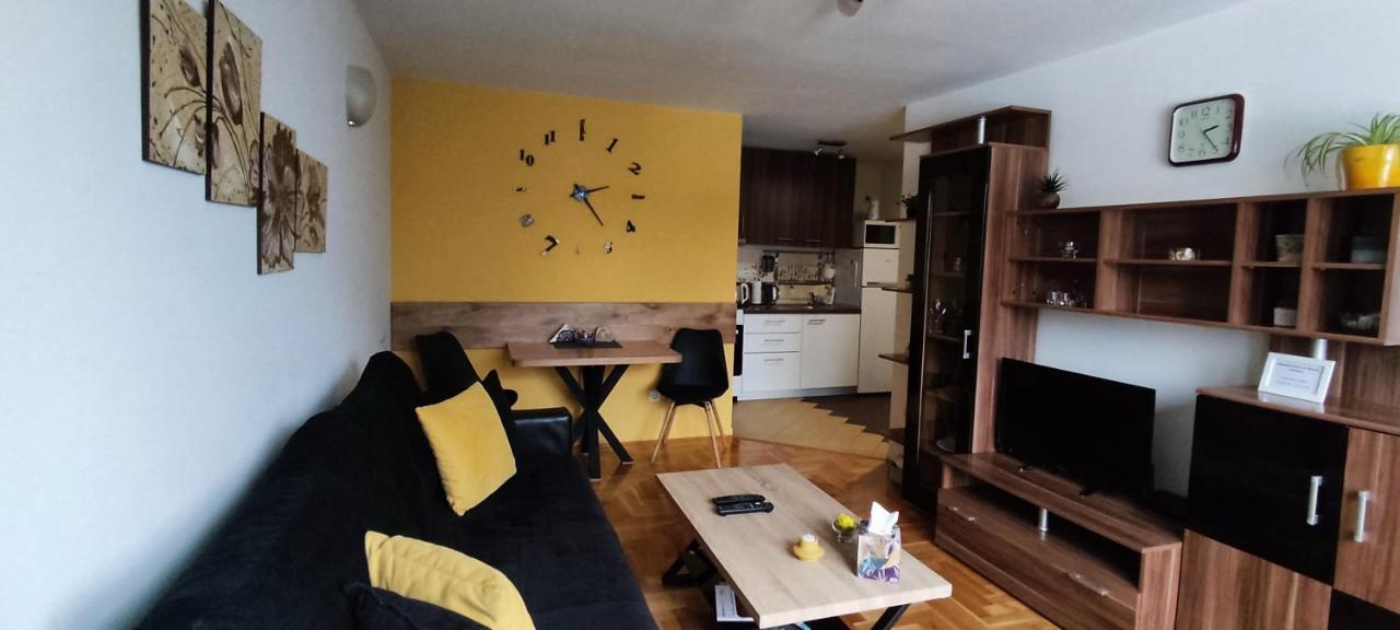 Apartman Relax - Free Public Parking Sarajevo Luaran gambar